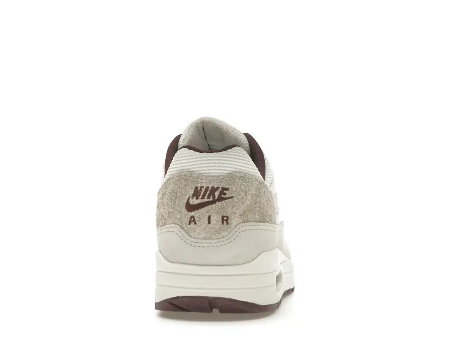 Фото № 4 с приближением к товару «‎Nike Air Max 1»