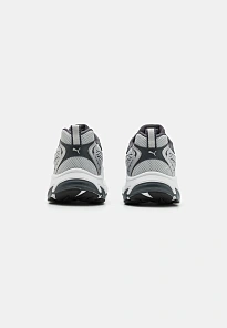 Фото № 3 с приближением к товару «‎MORPHIC»