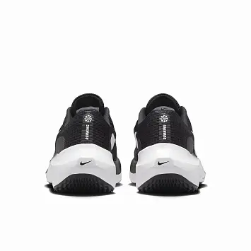 Nike Wmns Zoom Fly 5 - 5