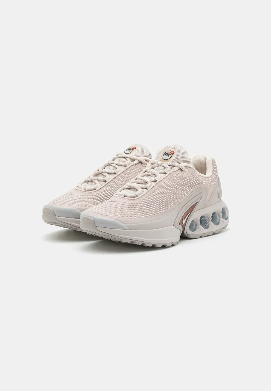Фото № 2 с приближением к товару «‎AIR MAX DN UNISEX»