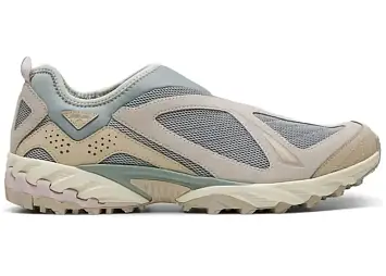 New Balance 610S