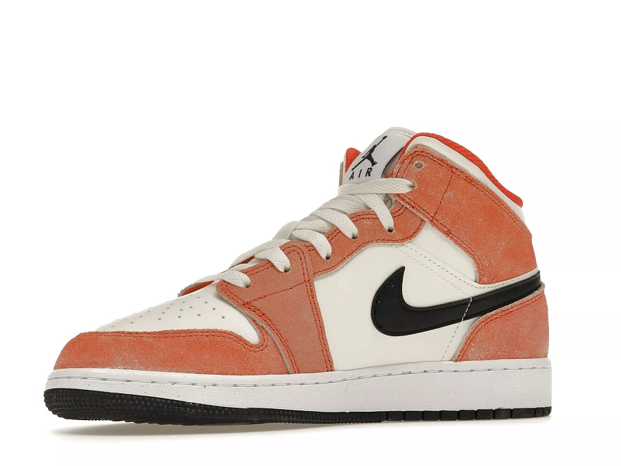 Фото № 6 с приближением к товару «‎Jordan 1 Mid SE Orange Suede »