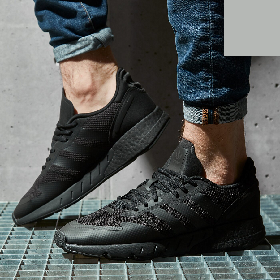 Фото № 3 с приближением к товару «‎adidas originals ZX 1K Boost 'Triple Black'»
