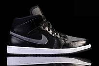 Фото № 3 с приближением к товару «‎Nike Air Jordan 1 Retro Premium Winterized »