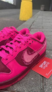 Фото № 3 с приближением к товару «‎Nike Dunk Low»