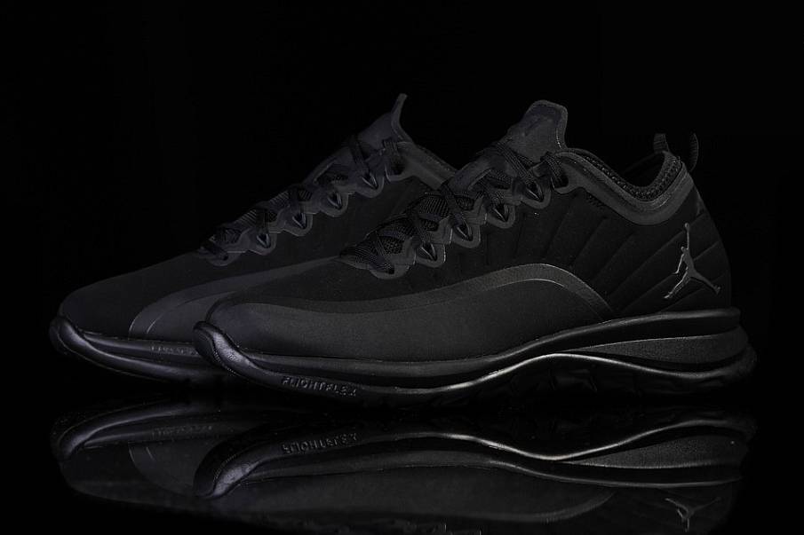 Фото № 2 с приближением к товару «‎Nike Air Jordan Trainer Prime Triple »