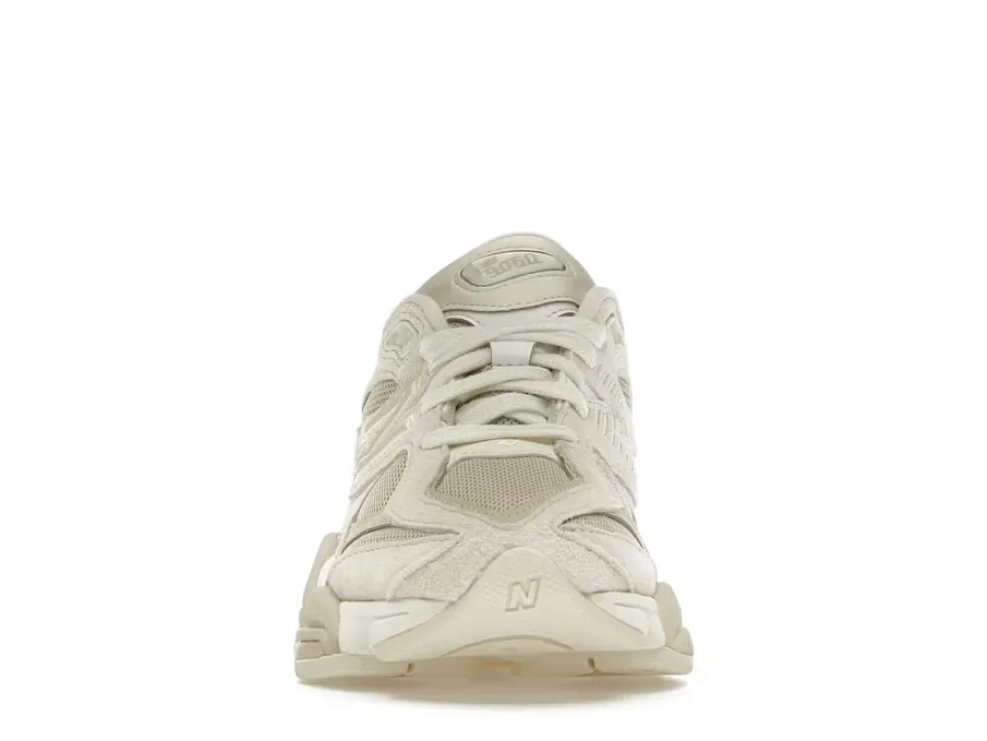 Фото № 2 с приближением к товару «‎New Balance 9060»