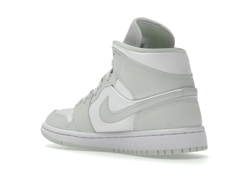 Фото № 6 с приближением к товару «‎Jordan 1 Mid Spruce Aura »