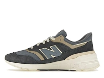Фото № 3 с приближением к товару «‎New Balance 997R»
