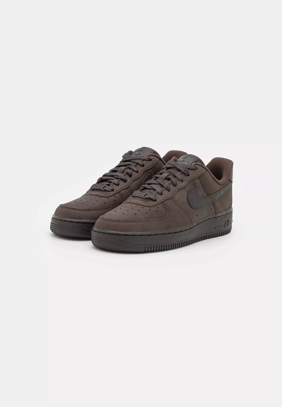 Фото № 4 с приближением к товару «‎NIKE AIR FORCE 1 PREMIUM»