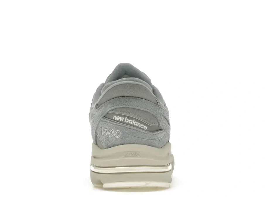 Фото № 4 с приближением к товару «‎New Balance 1000»