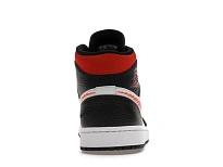Фото № 4 с приближением к товару «‎Jordan 1 Mid Zig Zag Swoosh»
