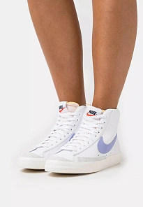 Фото № 4 с приближением к товару «‎BLAZER MID 77»