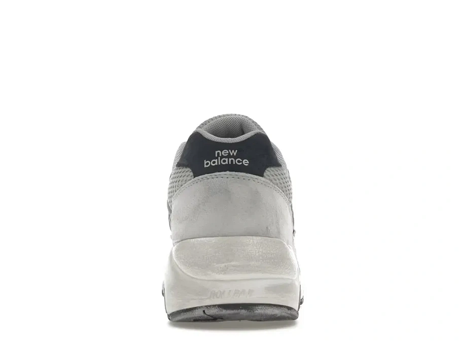 Фото № 4 с приближением к товару «‎New Balance 580»