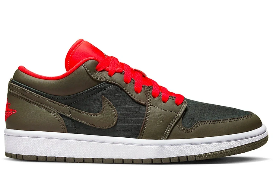 Фото № 1 с приближением к товару «‎Jordan 1 Low SE Newsprint Olive Grey »