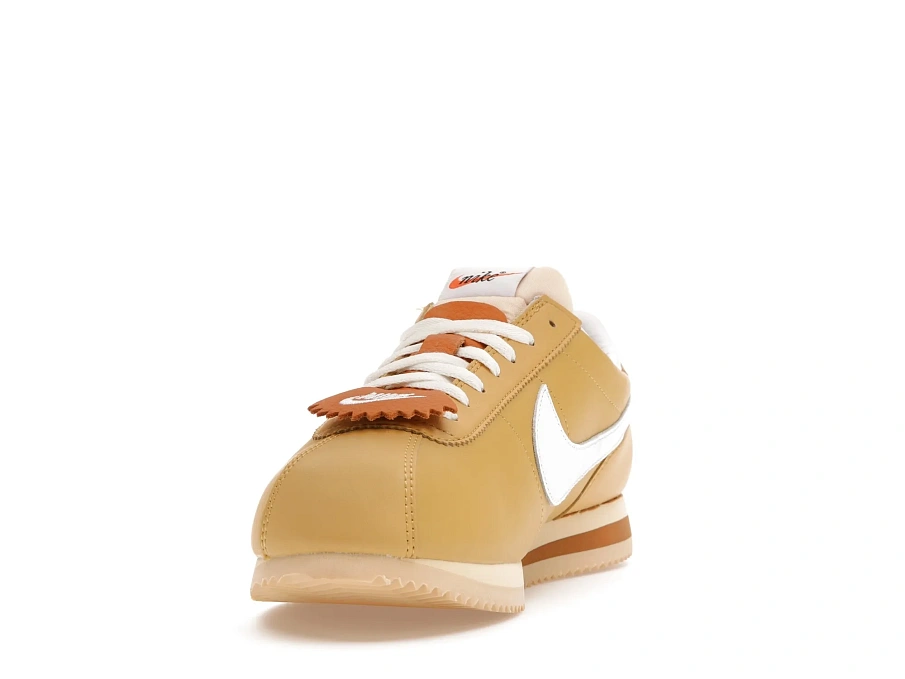 Фото № 4 с приближением к товару «‎Nike Cortez 23 SE Wheat Gold»