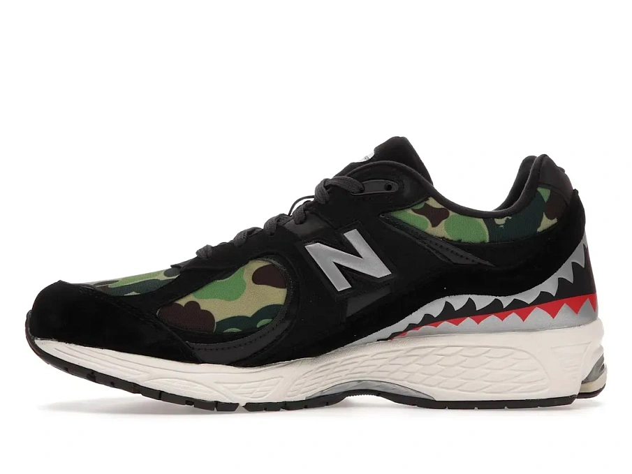 Фото № 3 с приближением к товару «‎New Balance 2002R»