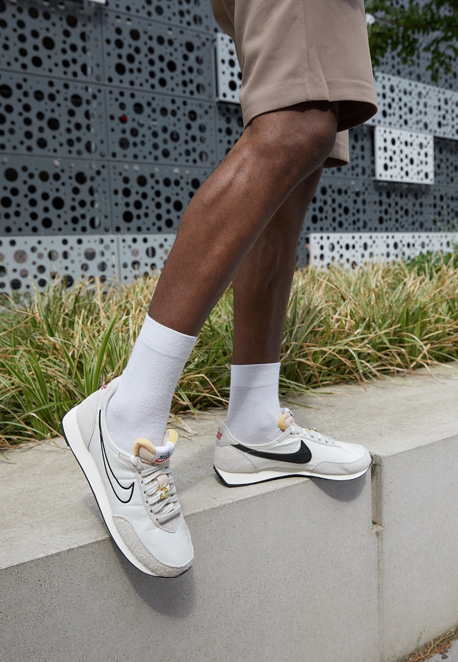 Фото № 3 с приближением к товару «‎Nike Waffle Trainer 2 »