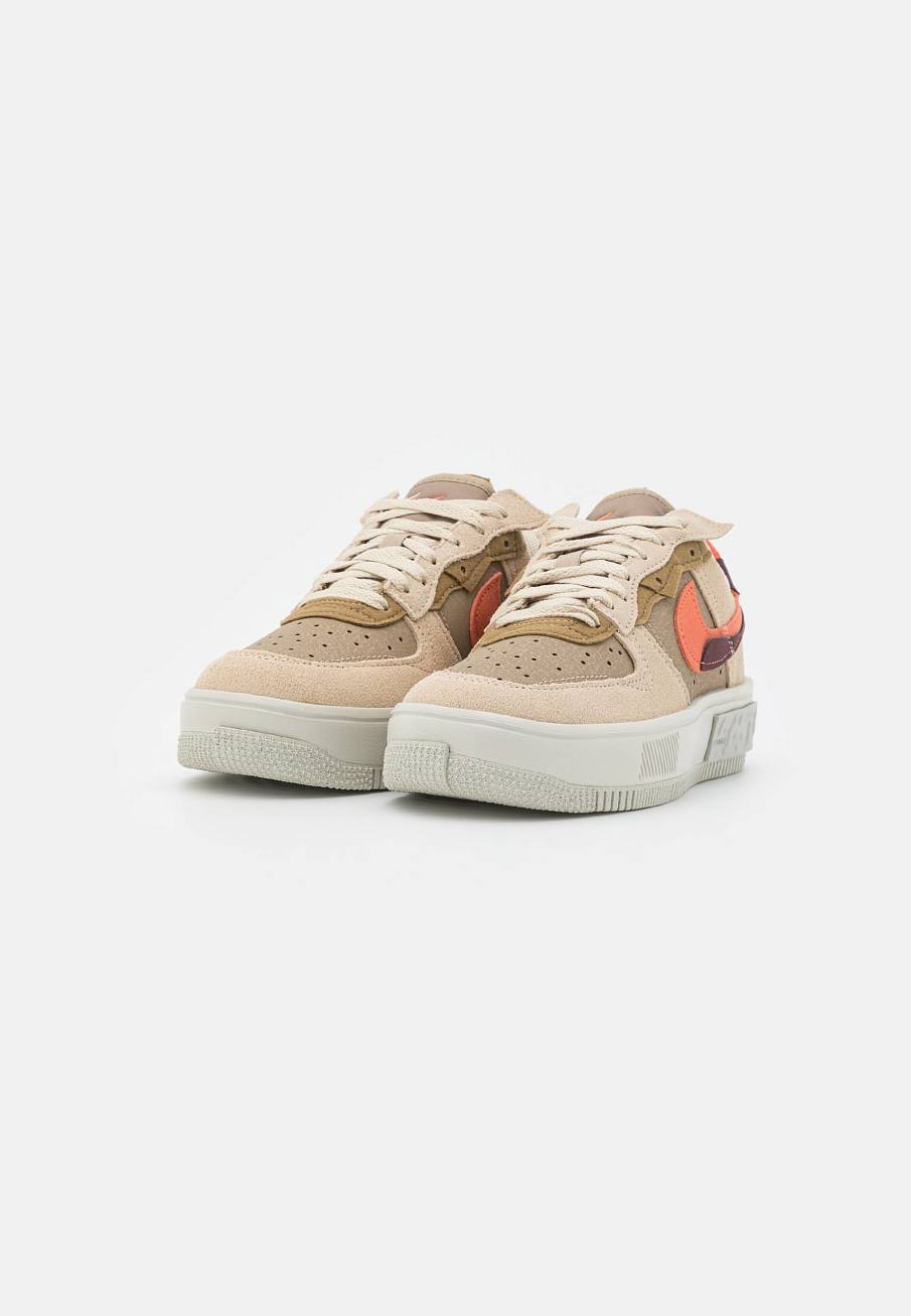 Фото № 3 с приближением к товару «‎Nike Air Force 1 Fontanka »