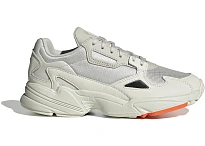 Фото № 1 с приближением к товару «‎adidas Falcon Off White »