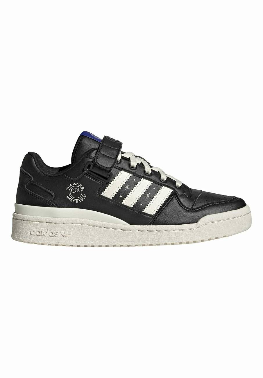 Фото № 2 с приближением к товару «‎Adidas Andr Saraiva »