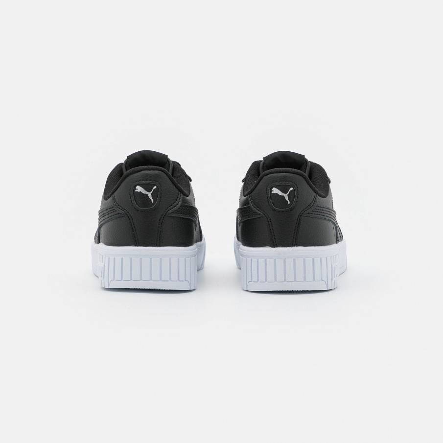 Фото № 4 с приближением к товару «‎Puma Carina 2.0 »