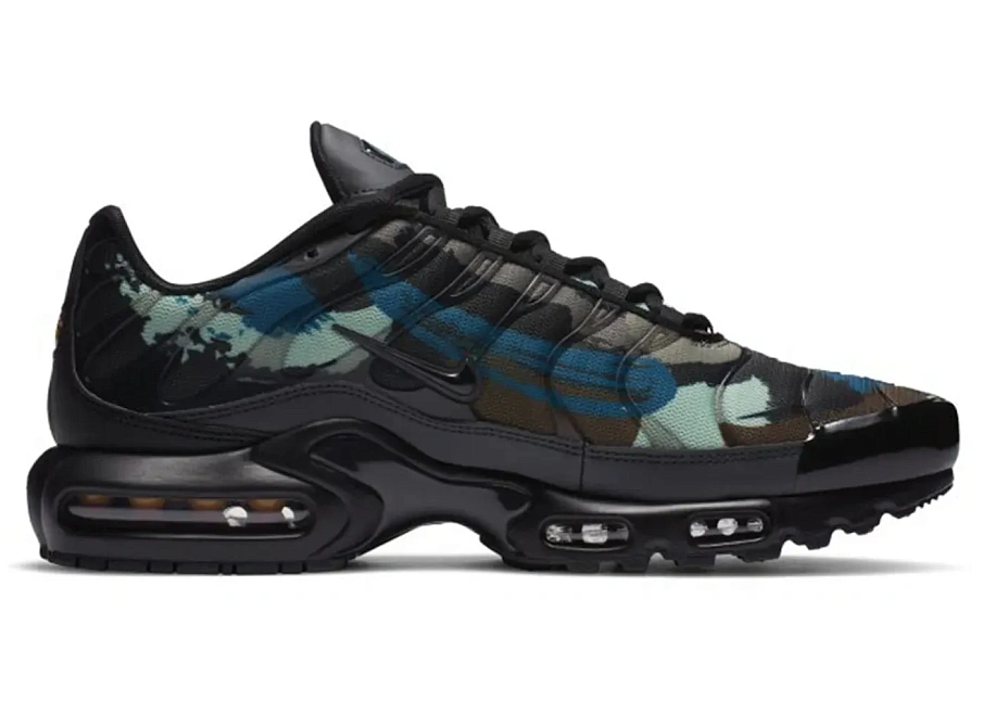 Фото № 1 с приближением к товару «‎Nike Air Max Plus Off Noir Black Enamel Green»