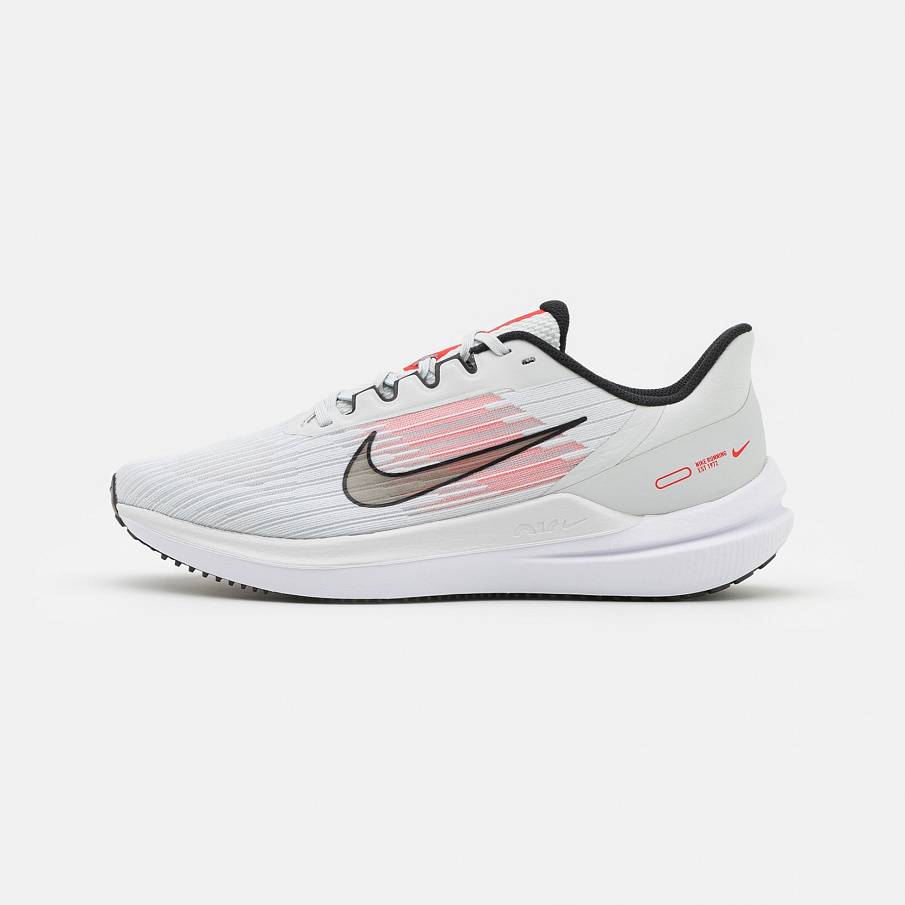Фото № 1 с приближением к товару «‎Nike Air Winflo 9»