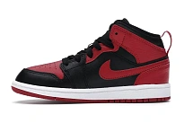 Фото № 3 с приближением к товару «‎Jordan 1 Mid»