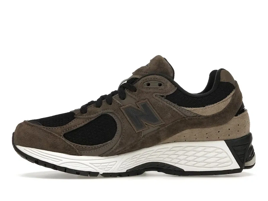 Фото № 3 с приближением к товару «‎New Balance 2002R»