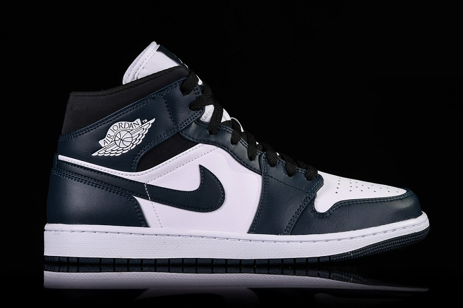 Фото № 3 с приближением к товару «‎Nike Air Jordan 1 Retro Armory Navy»