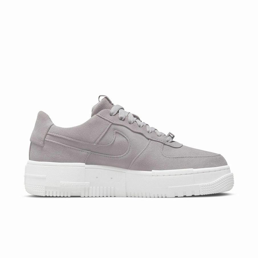 Фото № 3 с приближением к товару «‎Nike Af1 Pixel »