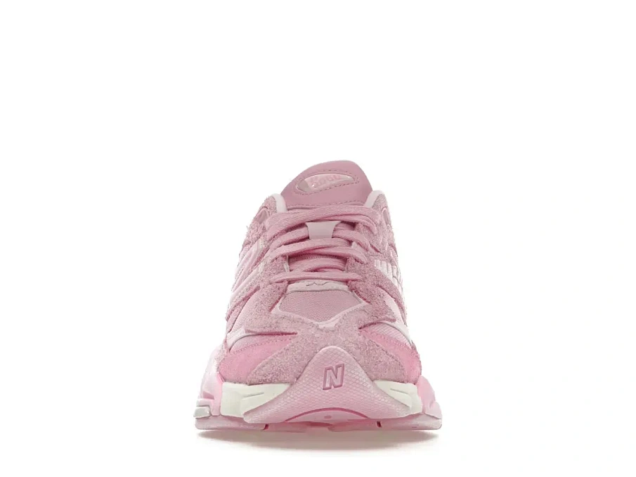 Фото № 2 с приближением к товару «‎New Balance 9060»