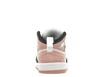 Фото № 4 с приближением к товару «‎Jordan 1 Mid»