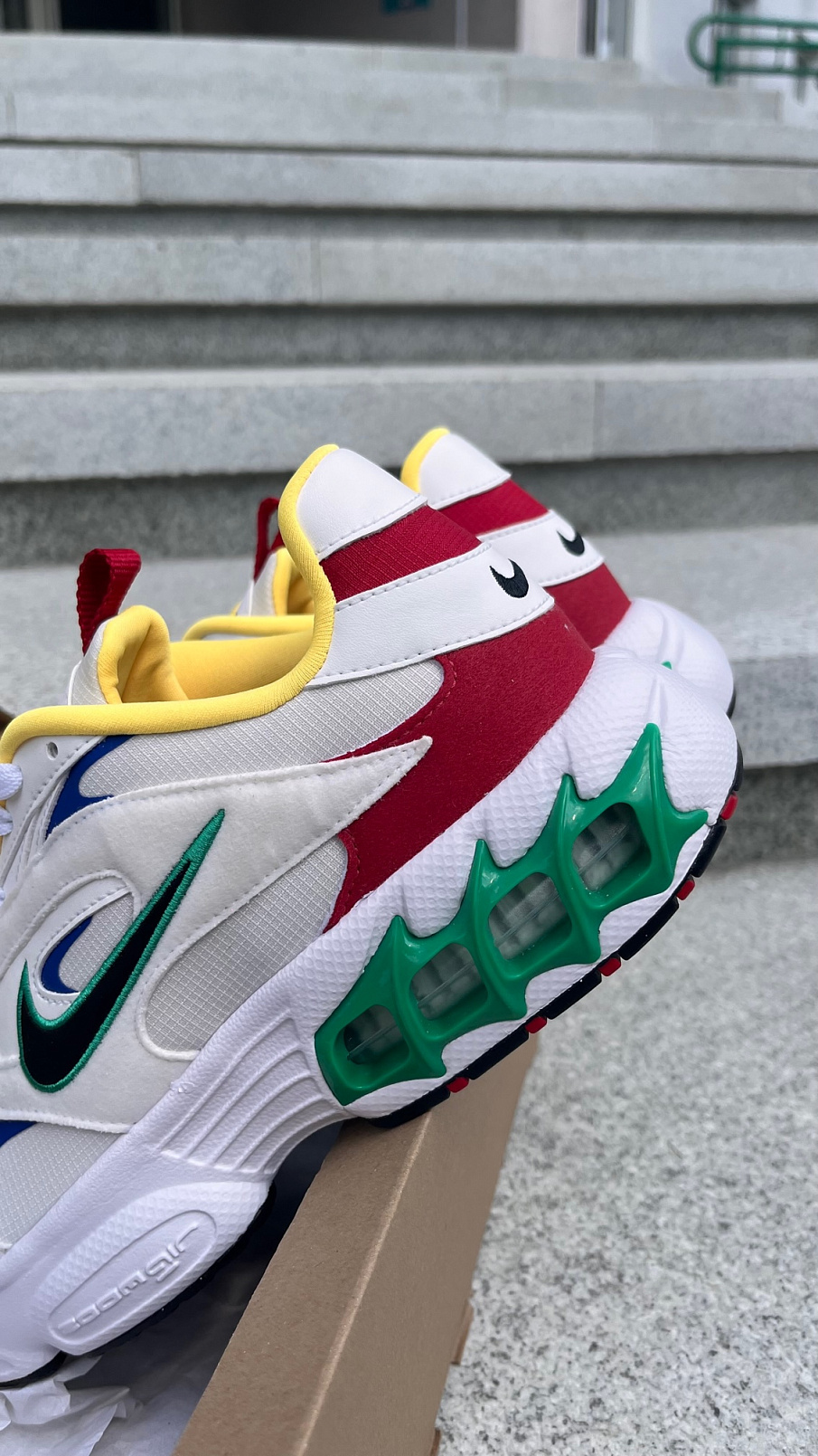 Фото № 3 с приближением к товару «‎Nike Zoom Air Fire»