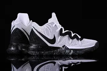 Nike Kyrie 5 Oreo  - 3