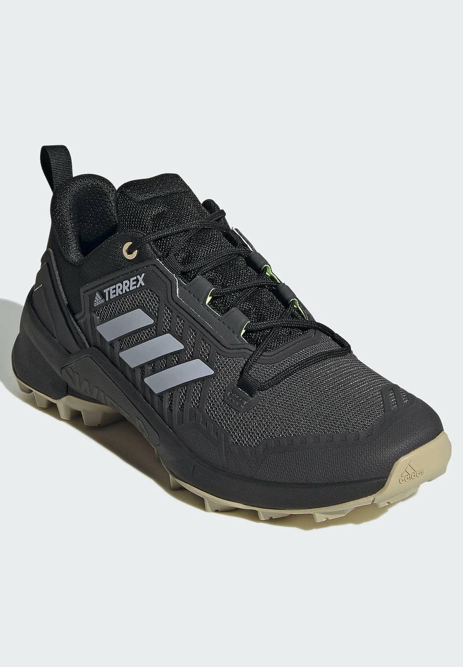 Фото № 2 с приближением к товару «‎Adidas Swift»