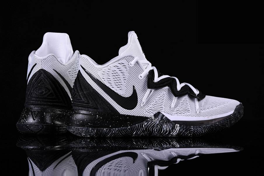Фото № 3 с приближением к товару «‎Nike Kyrie 5 Oreo »