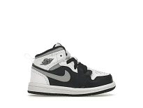 Фото № 1 с приближением к товару «‎Jordan 1 Mid»