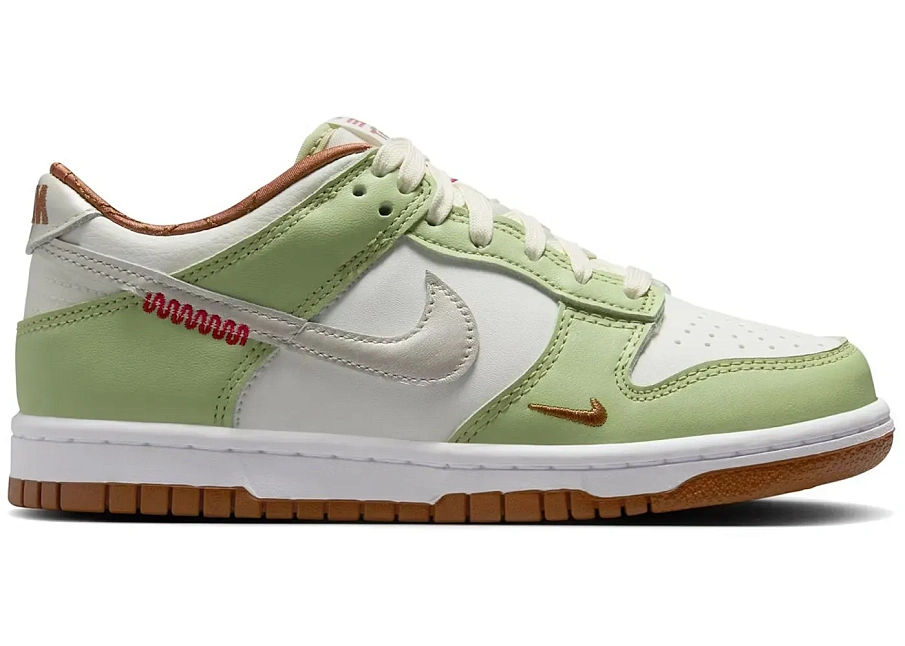 Фото № 1 с приближением к товару «‎Nike Dunk Low»