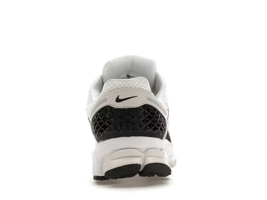 Фото № 4 с приближением к товару «‎Nike Zoom Vomero 5»