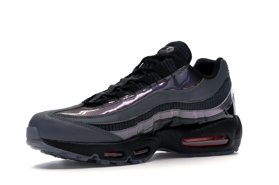 Фото № 3 с приближением к товару «‎Nike Air Max 95 LV8 Black»