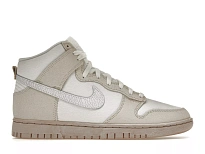 Фото № 1 с приближением к товару «‎Nike Dunk High Retro PRM Cracked Leather Swoosh»