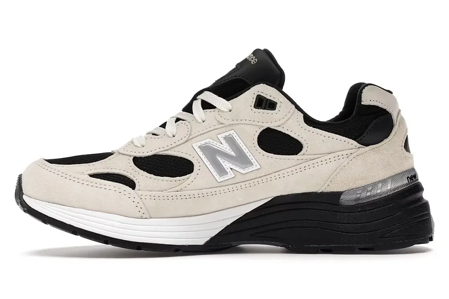 Фото № 3 с приближением к товару «‎New Balance 992»