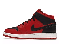 Фото № 5 с приближением к товару «‎Jordan 1 Mid Reverse Bred (2021) »