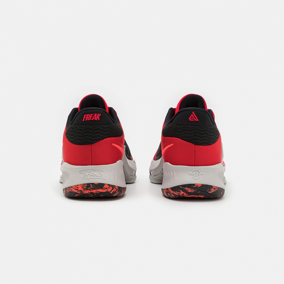 Фото № 3 с приближением к товару «‎Nike Zoom Freak 4»