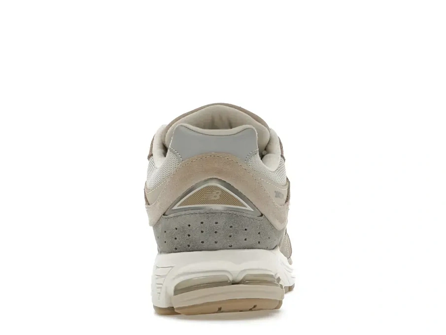 Фото № 4 с приближением к товару «‎New Balance 2002R»