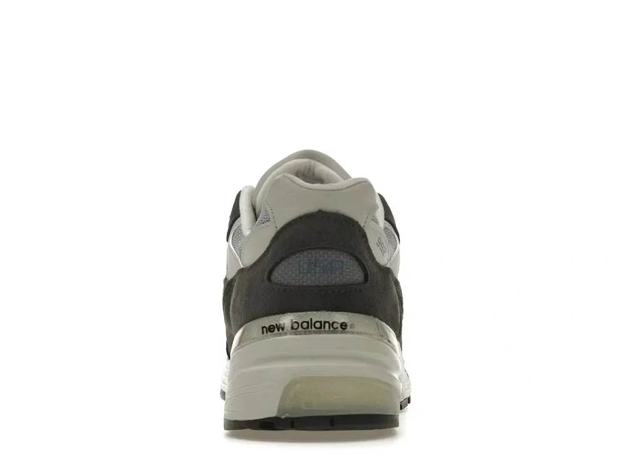 Фото № 4 с приближением к товару «‎New Balance 992»