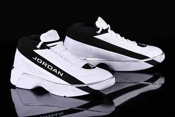 Nike Air Jordan Team Showcase - 3