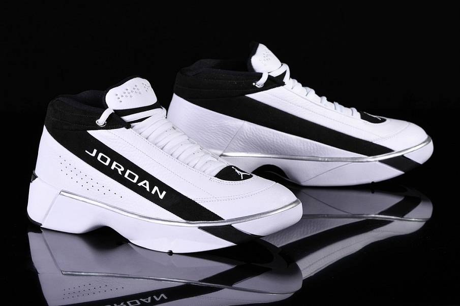 Фото № 3 с приближением к товару «‎Nike Air Jordan Team Showcase»